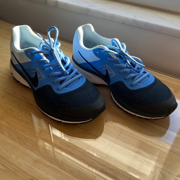 Woman's Nike Air Pegasus 30 Athletic Shoes - Size 9 - Picture 2 of 7